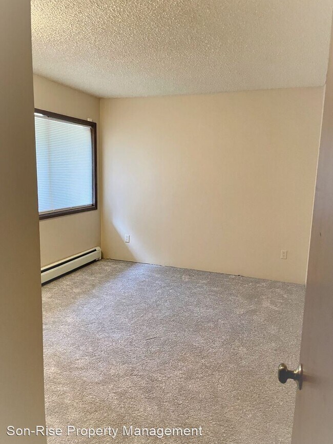 Foto del edificio - 6 br, 2 bath House - 3701 James ST RD