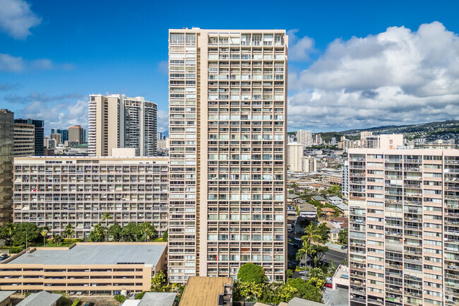 Building Photo - Ala Wai Plaza Skyrise