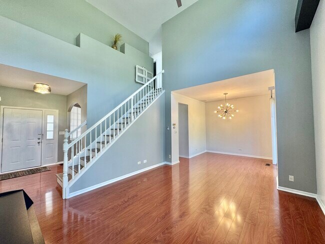 Building Photo - 58 W Briarwood Dr