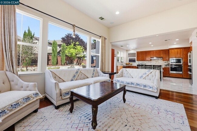 Building Photo - 165 Paddington Ct