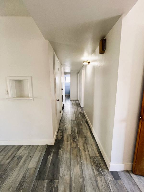 Foto del edificio - 413 E 3rd St