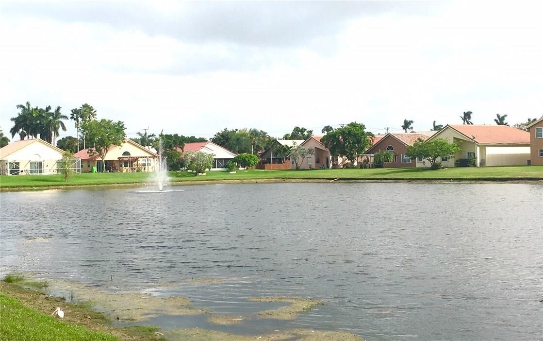 Foto principal - 12150 NW 35th St