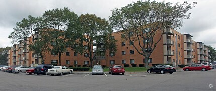 Morton Village Apartments photo'