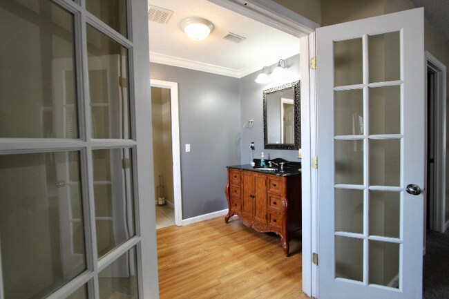 Foto del edificio - 2173 Hagood Loop