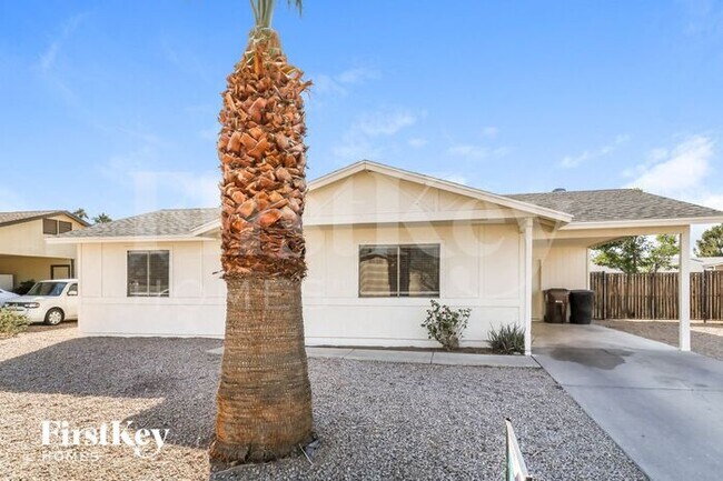 Building Photo - 8761 W Ironwood Dr