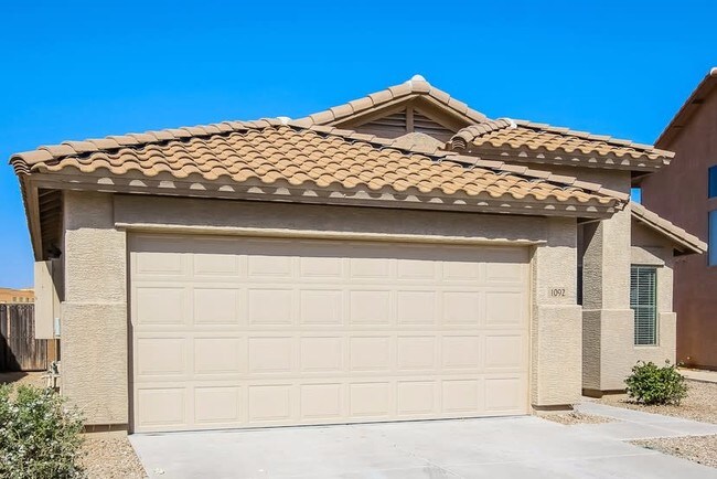 Building Photo - 1092 W Fruit Tree Ln