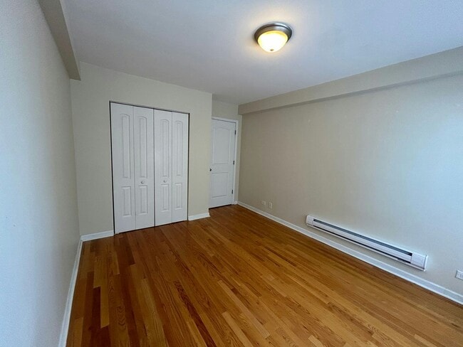Building Photo - 4180.1 N Marine Dr