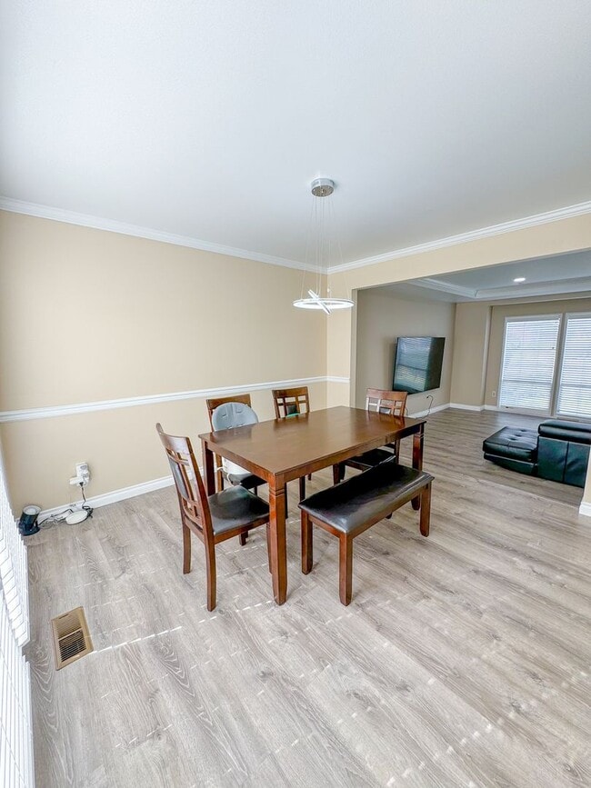 Building Photo - Spacious 4bd/3ba Home For Rent!