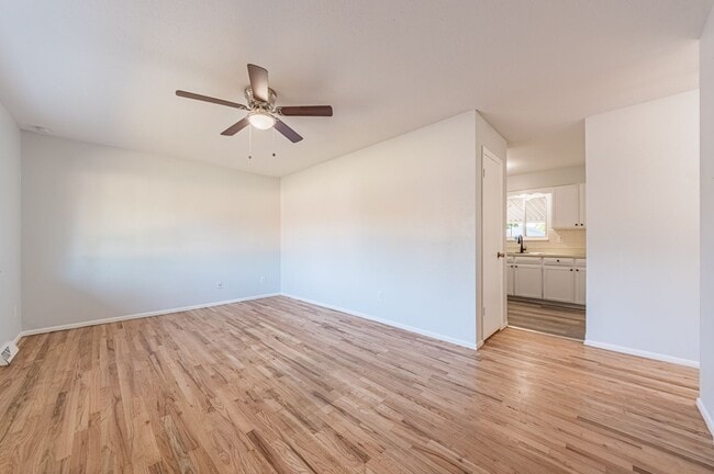 Building Photo - Breathtaking Brick Ranch home in Sherrelwo...