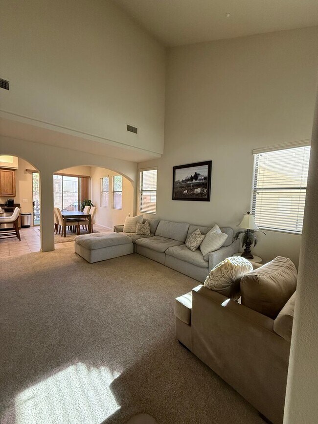 Building Photo - 2010 Richey Cir