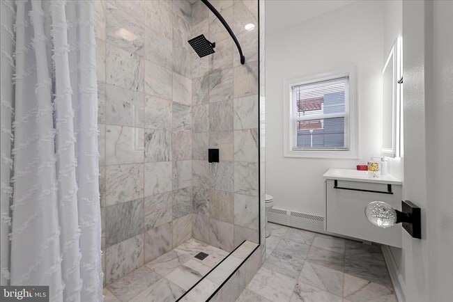 Building Photo - 40 E Piccadilly St