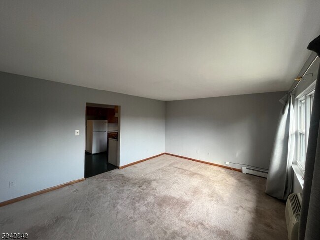 Building Photo - 206 Conover Ave
