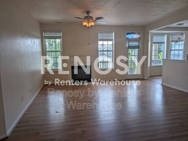 Building Photo - 5520 Summer Crescent