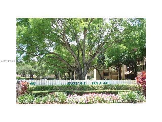 Foto del edificio - 6800 Cypress Rd