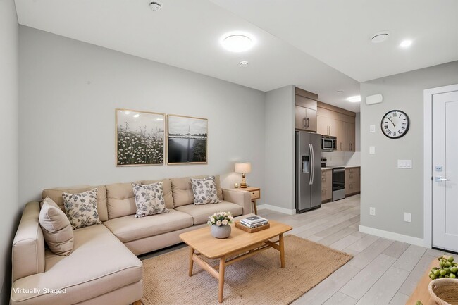 Building Photo - 9917 Huxbury Dr NE