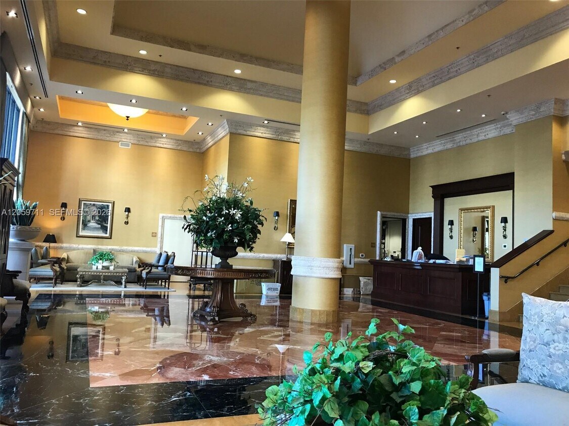 Foto del edificio - 8390 SW 72nd Ave