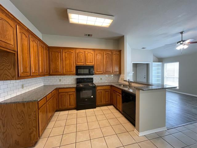 Building Photo - 2217 Ragland Rd