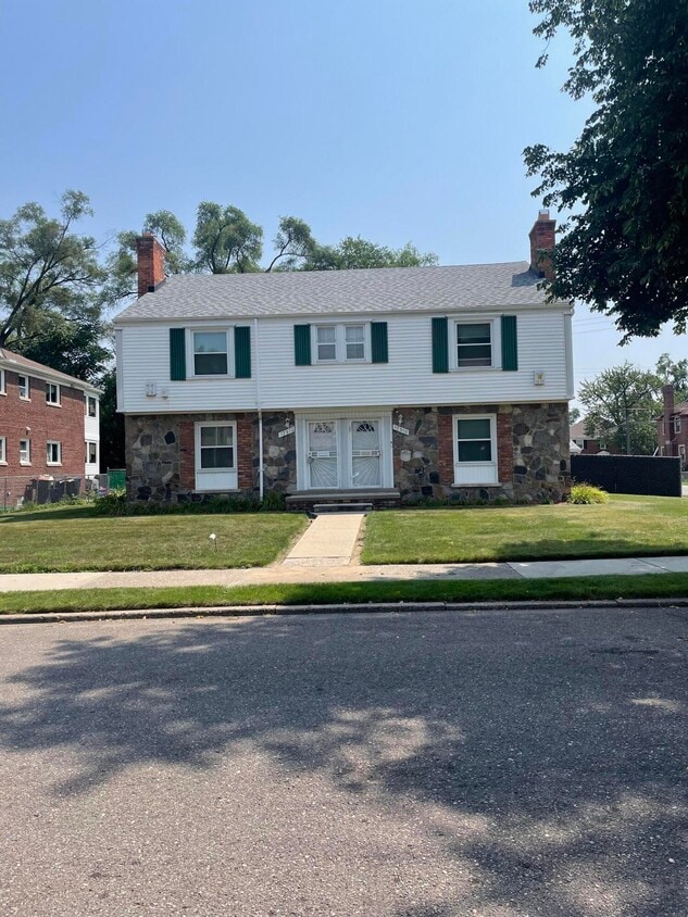 Primary Photo - 17512 Wisconsin St