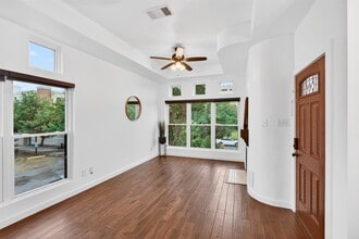Building Photo - 2716 Bagby St