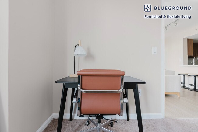 Foto del edificio - 450 Massachusetts Ave NW