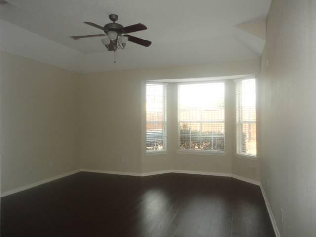 Foto del edificio - 901 Carnegie Ct