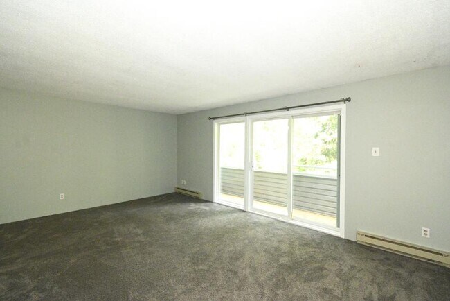 Building Photo - 2 bedroom in Prince George BC V2N 2T4