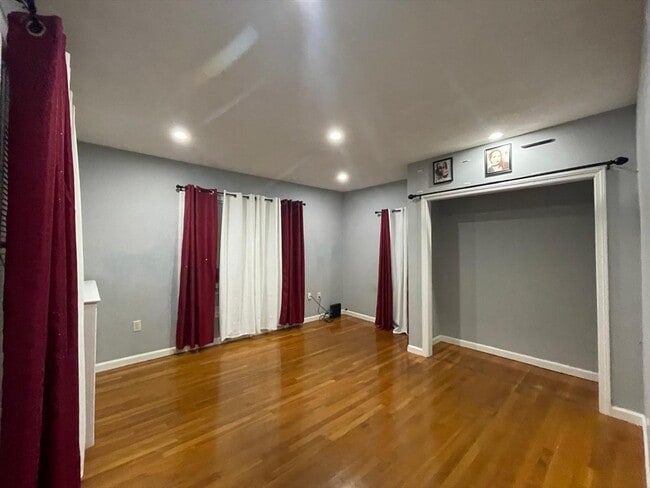Foto del edificio - 53 Crescent Ave