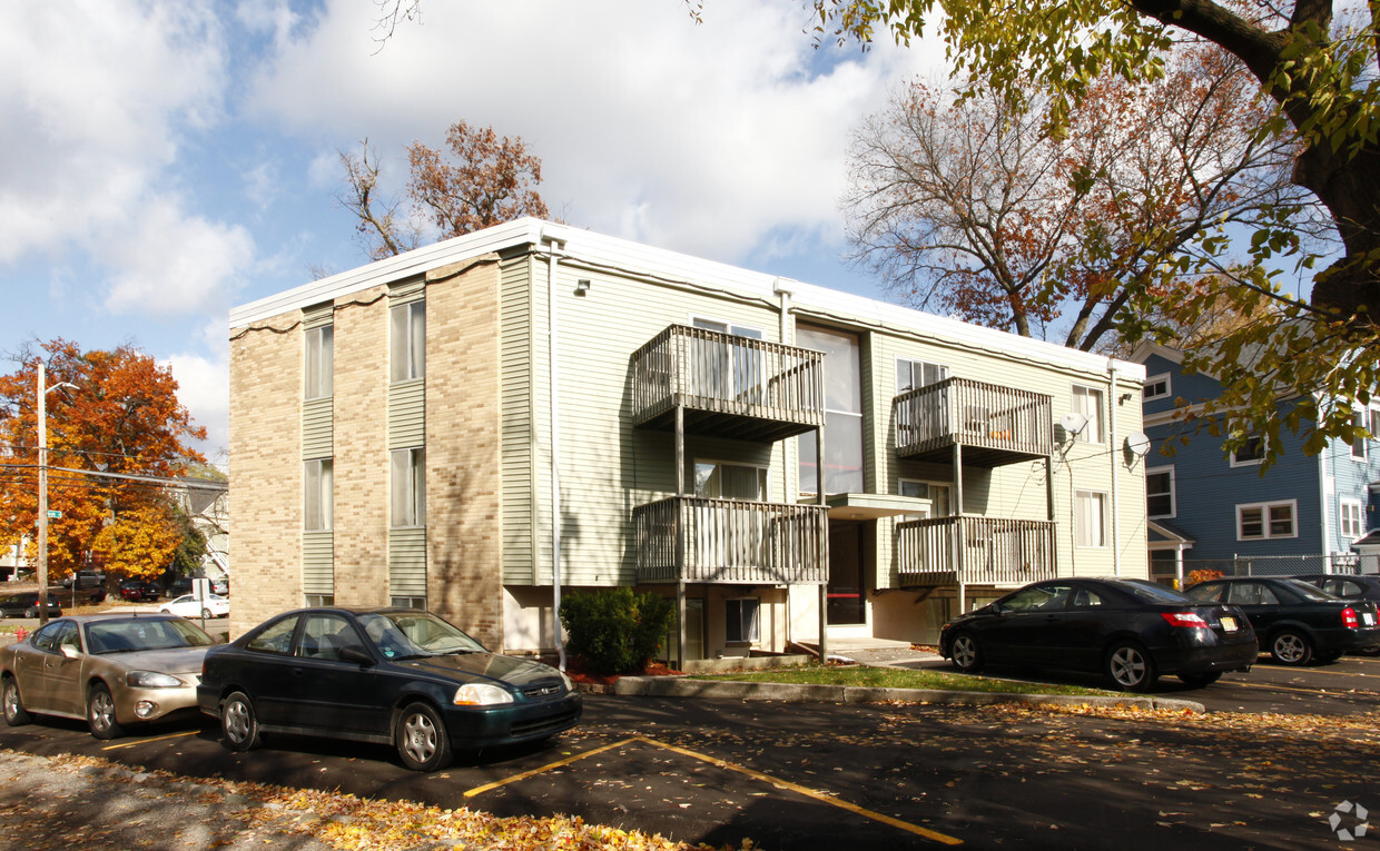 Foto del edificio - 1000 Oakland Ave