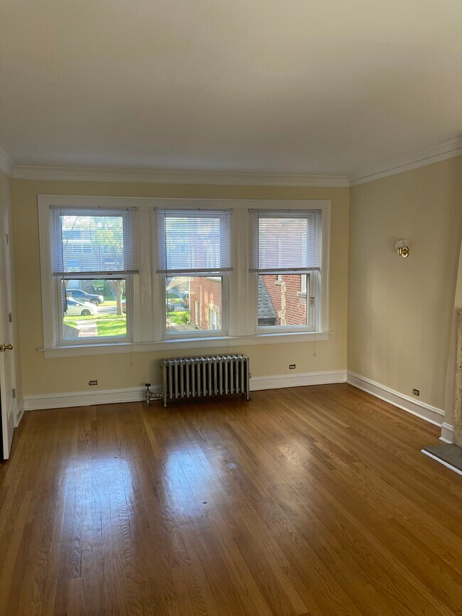 Foto del edificio - 6440 N Troy St