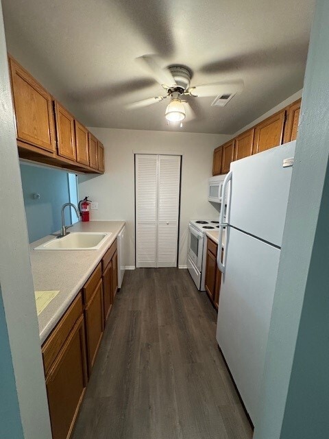 Building Photo - 2903B Auburn Ct