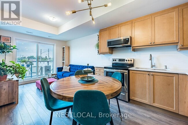 Photo du bâtiment - 1085 Danforth Rd