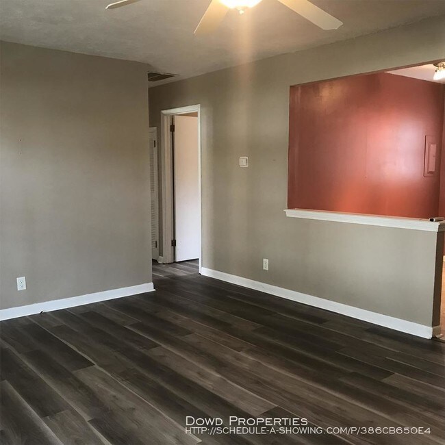 Building Photo - 203 Meadowbrook Dr
