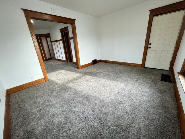 Foto del edificio - 239 Ann St NE