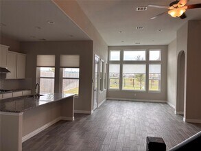 Building Photo - 7414 Evelyn Grv Dr