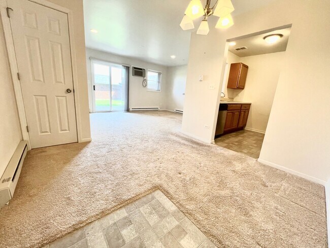 Building Photo - 1363 Cunat Ct