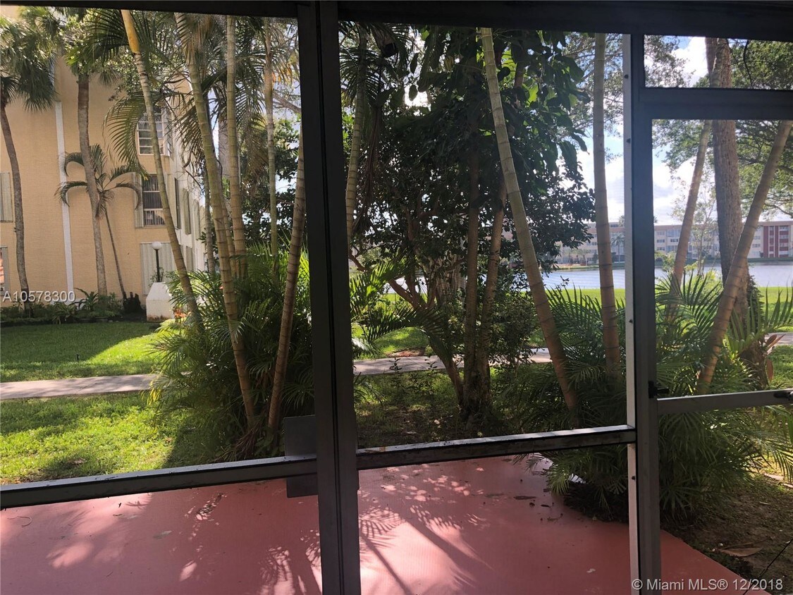 950 NE 199th St, North Miami Beach, FL 33179 - Condo for Rent in North