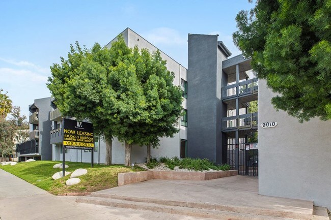 Midtown Apartment Homes Panorama City Ca Apartments Com