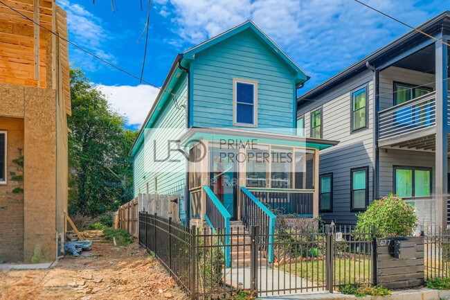 Foto del edificio - 677 Ira St SW