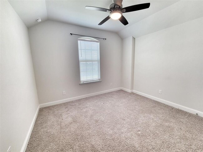 Building Photo - 9203 Spanish Hills Dr