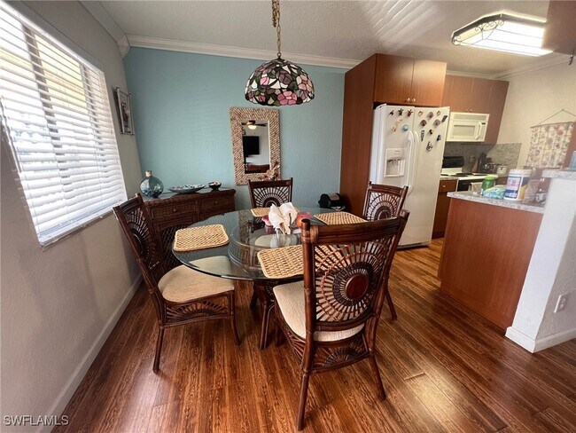 Foto del edificio - 4603 Bayshore Dr