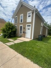 Building Photo - 902 N Harrison St