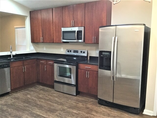 Building Photo - 12607 Wooded Bluff Ct