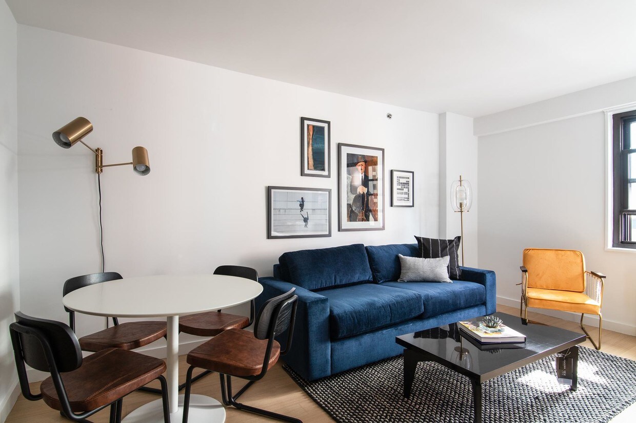 Primary Photo - 222 East 39th Street