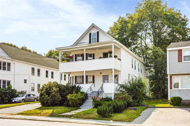 Building Photo - 351 Stevens St