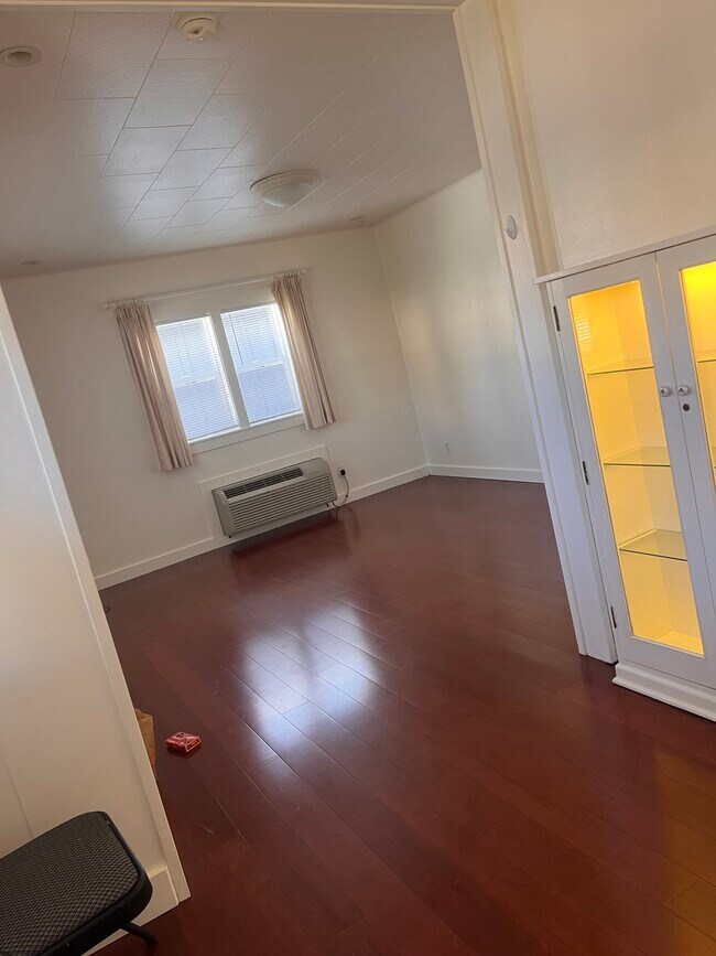 Foto del edificio - 118 E Chelan Ave