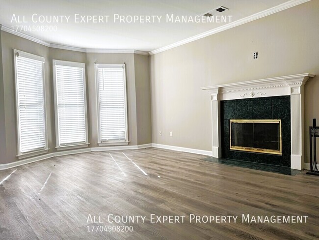 Building Photo - 1565 Ox Bridge Ct NW