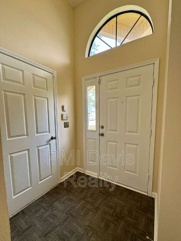 Building Photo - 1376 Ellis Trace Dr W