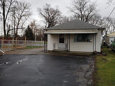 Primary Photo - 2510 Campbell St