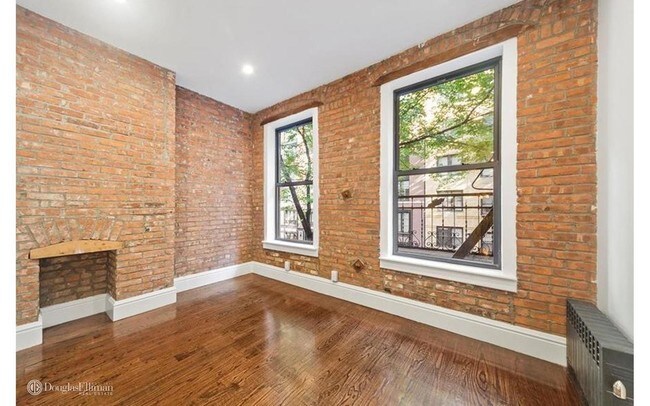 Foto del edificio - 264 W 25th St