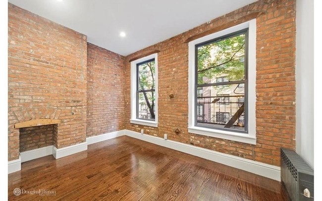 Building Photo - 264 W 25th St